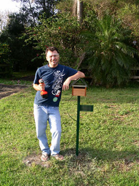Simon and the mailbox